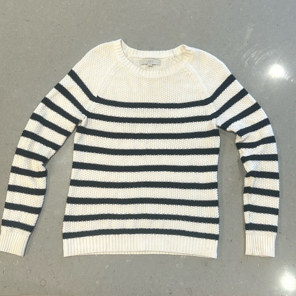 Black white stripe sweater